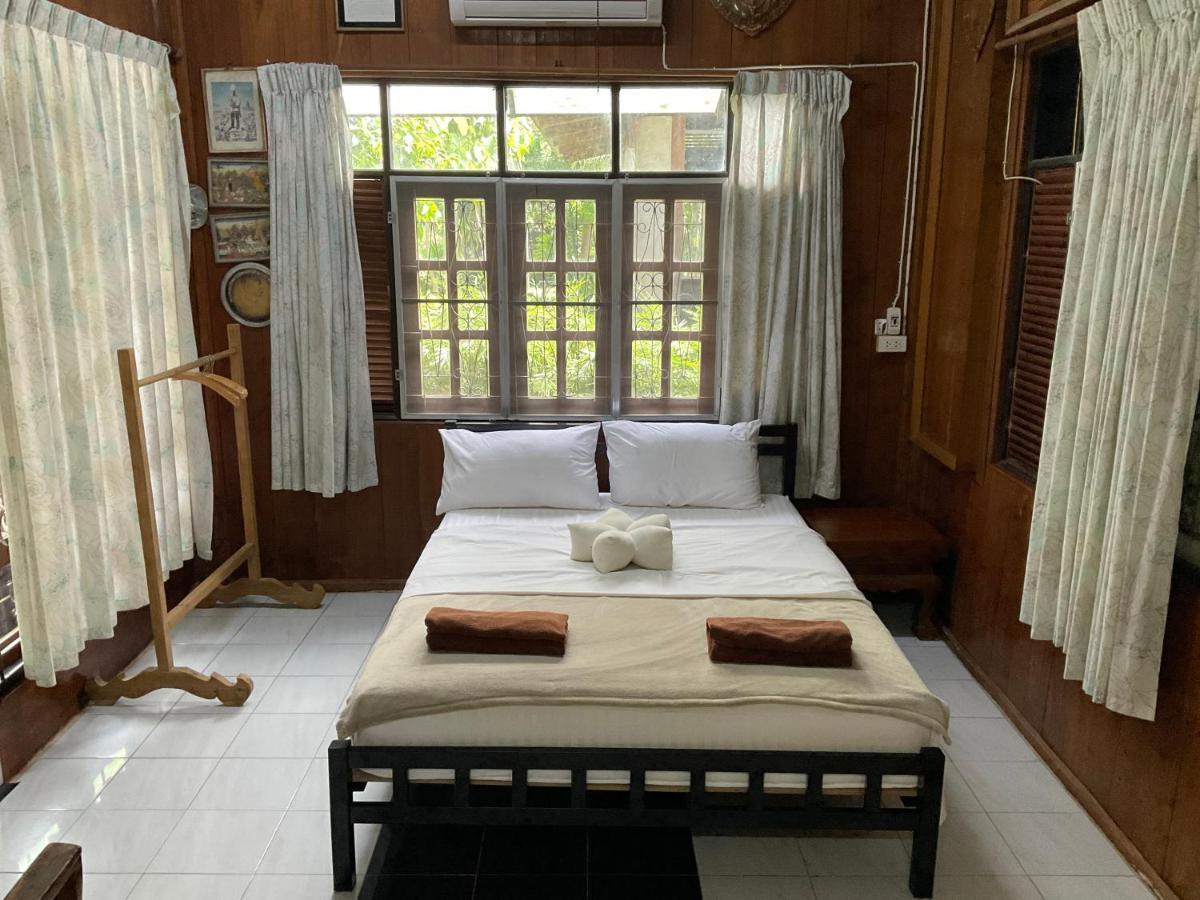 Kwanlah Homestay Mae Chaem Zewnętrze zdjęcie